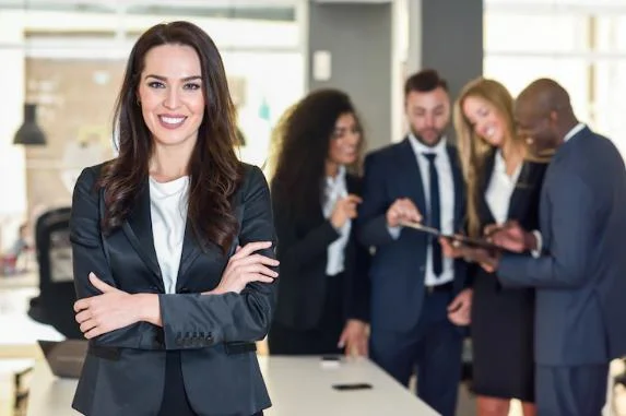 Belirsizlik Durumlarında Liderlik 1 Belirsizlik Durumlarında Liderlik